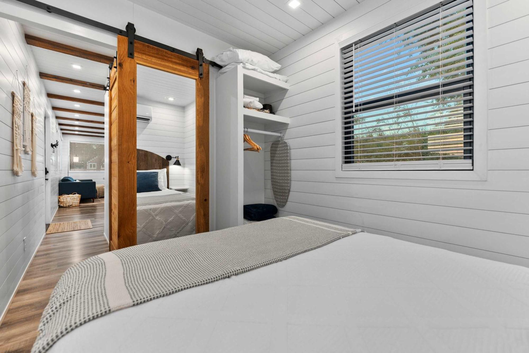 Container Home With Rooftop Views And Pickleball-Pecan Grove Беллмид Экстерьер фото